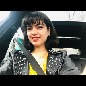 Meet your Posher, Afsand